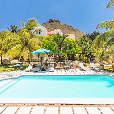 Lakaz Del Sol - Modern And Elegant Apartments With Luxurious Garden, Pool And Barbecue Area - Tourism Permit Certified Тамарин Экстерьер фото