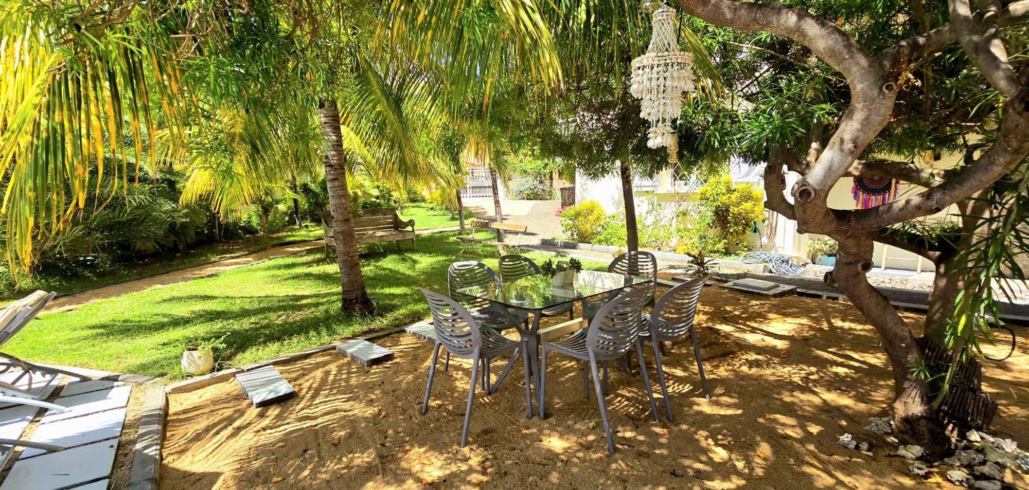 Lakaz Del Sol - Modern And Elegant Apartments With Luxurious Garden, Pool And Barbecue Area - Tourism Permit Certified Тамарин Экстерьер фото